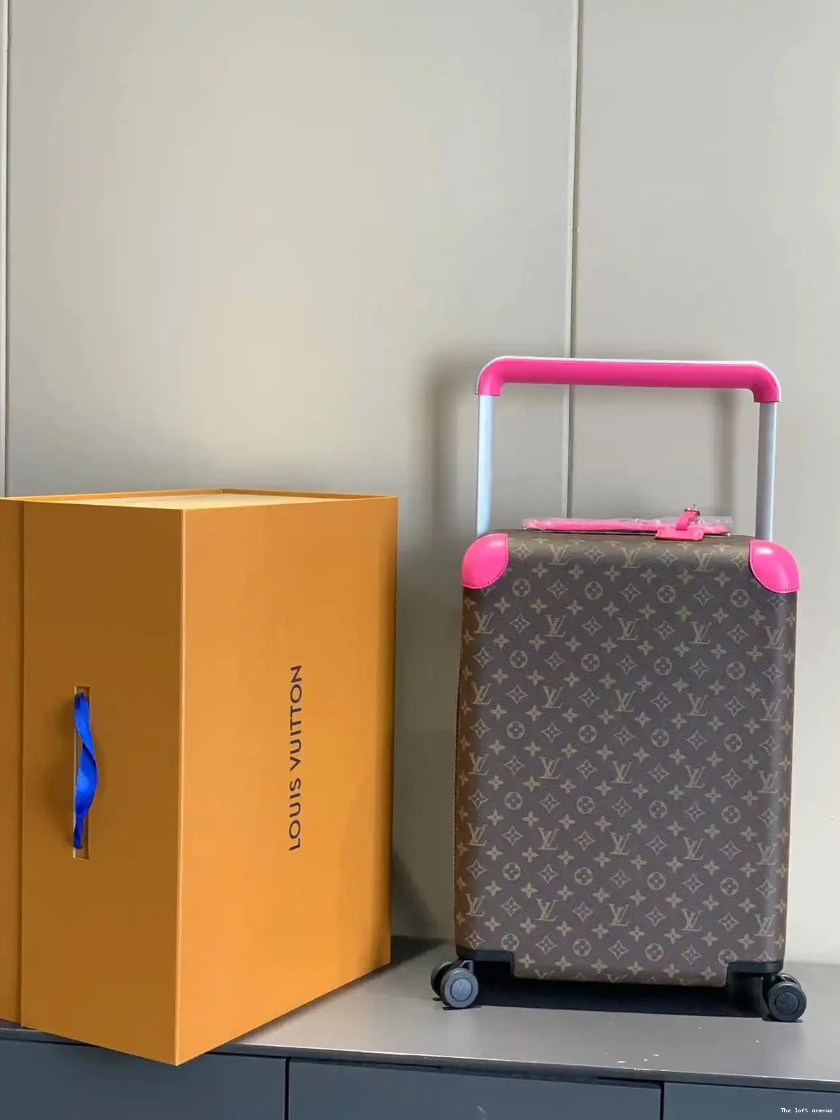 CUSTOM MACASSAR 37L HORIZON 55 CABIN CANVAS SUITCASE 0517